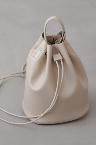 multi body bag《light beige》